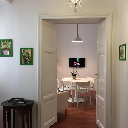 Flaminio 19 Holiday House