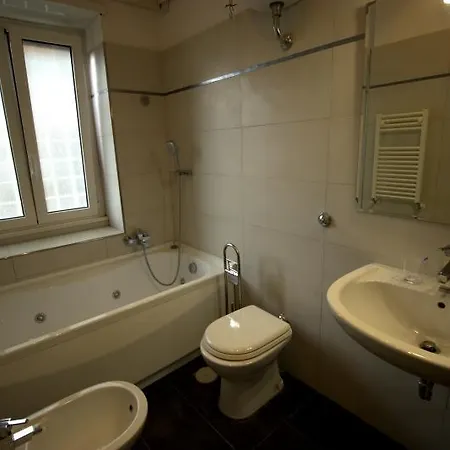Flaneur Bed & Book Guest house *