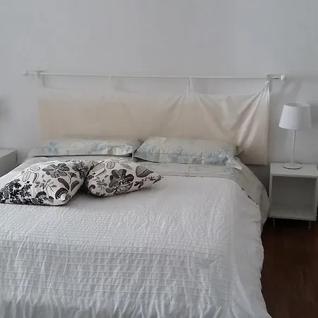 Guest house Flaneur Bed & Book *