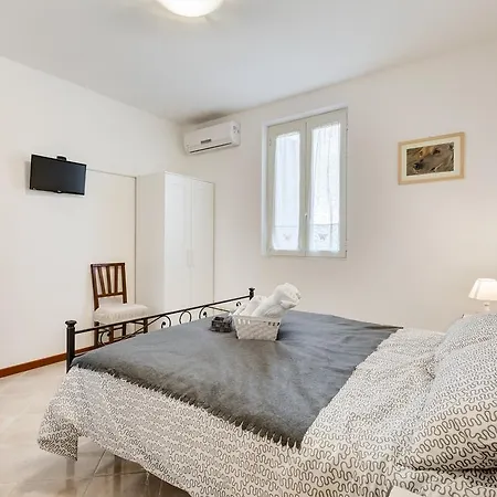 Grappoli Di Sole Rome