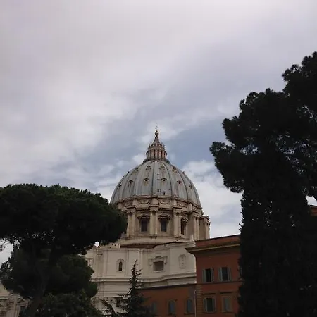 Bed & Breakfast Vatican Next Door