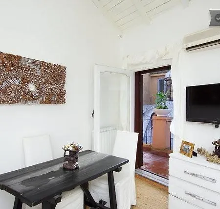 Natural Pantheon Apartment Rome
