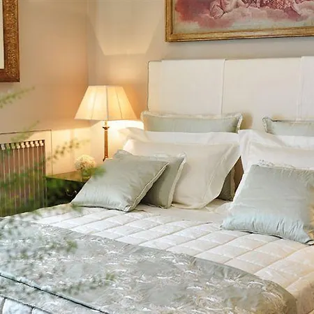 Maison d'hôtes La Scelta Di Goethe - Luxury 2*