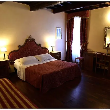 Palazzo Donarelli Apartment