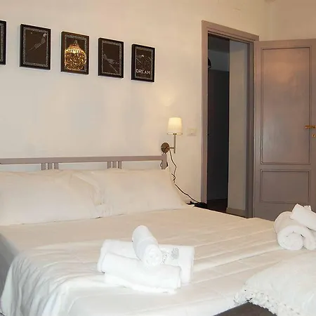Hotel Radio