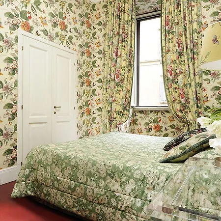 Casa Heberart Sistina 2* Rome