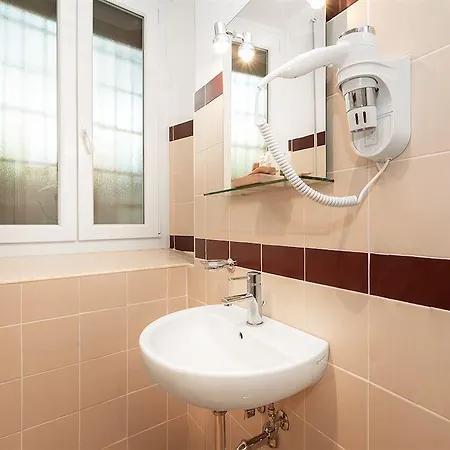 Terme Di Traiano Bed and breakfast