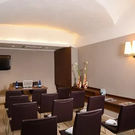 The Independent 4* Roma