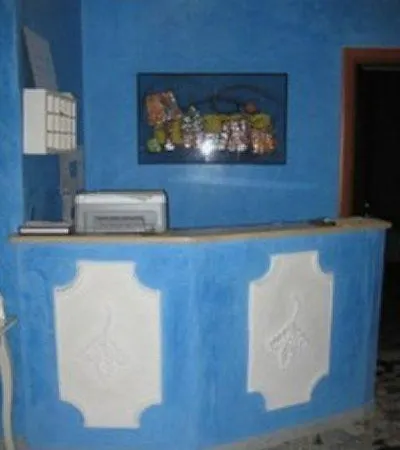 Rona 2*