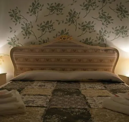 Letizia House