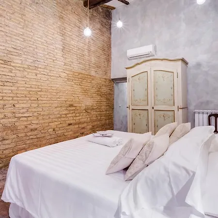 Colonna Suite - Rome Spanish Steps Suite & Spa Apartment