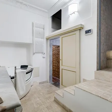 Colonna Suite - Rome Spanish Steps Suite & Spa Apartment Rome