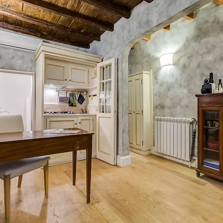 Colonna Suite - Rome Spanish Steps Suite & Spa Apartment Rome
