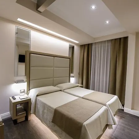Domus Clara Affittacamere Roma