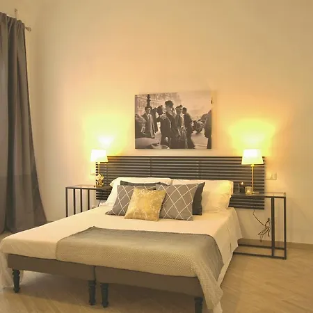 Domus In Laterano Apartment