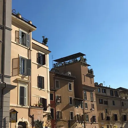 Finestra Su Trastevere - Affittacamere 2*