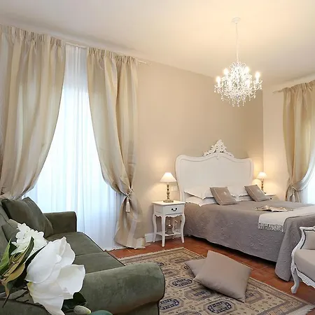 Casa Ponte Sisto Rome