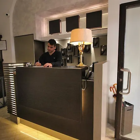 Charter Hotell
