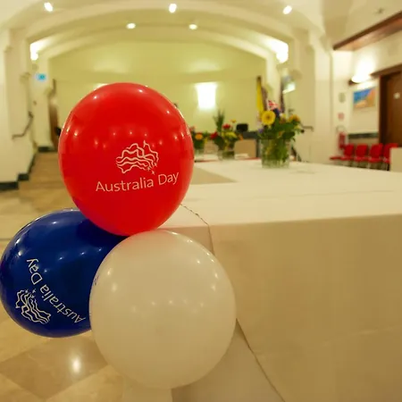 Domus Australia Hotel 4*
