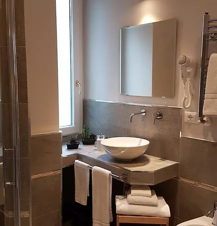 Roman Suite Guest House *