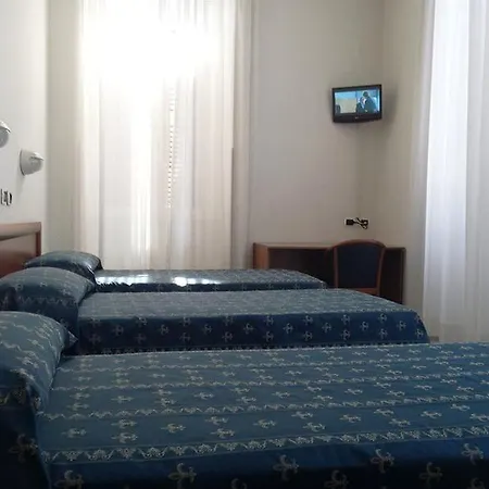 Maria Rosa Molas - Casa Per Ferie 3*