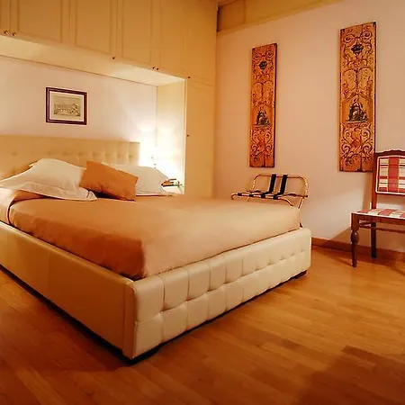 Piazza Di Spagna Sweet Apartment