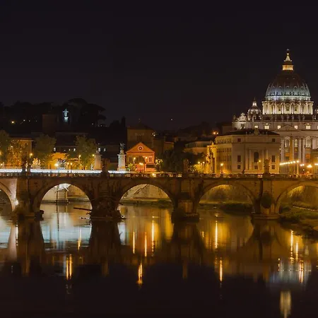 Casa Mike Al Vaticano *