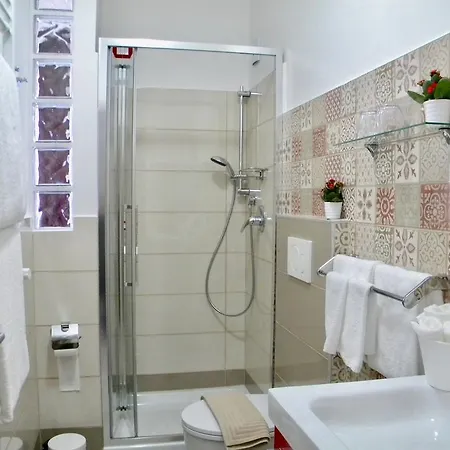 Gmaison Guest house 2*