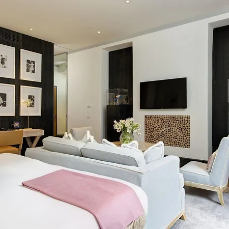 Portrait Roma - Lungarno Collection Aparthotel 5*