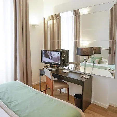 Les Diamants Spanish Steps Otel