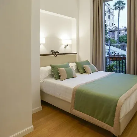 Les Diamants Spanish Steps Otel 2*