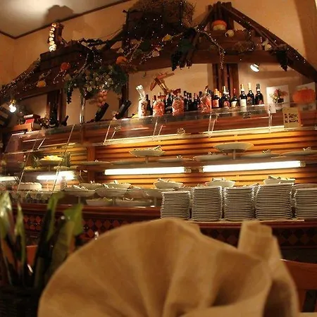 Delia Hotel 2*