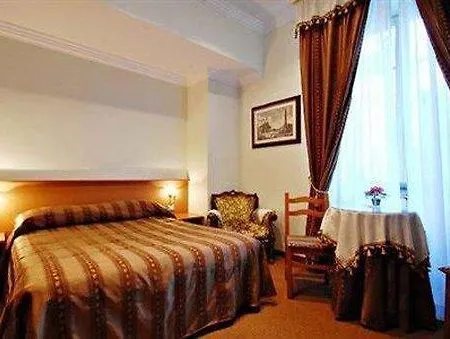 Hotel Delia 2*