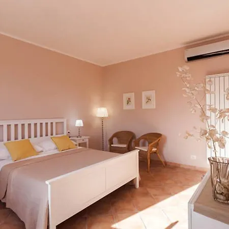 Candia House 50 Bed & Breakfast