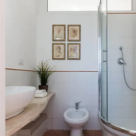 Candia House 50 Bed & Breakfast 3*