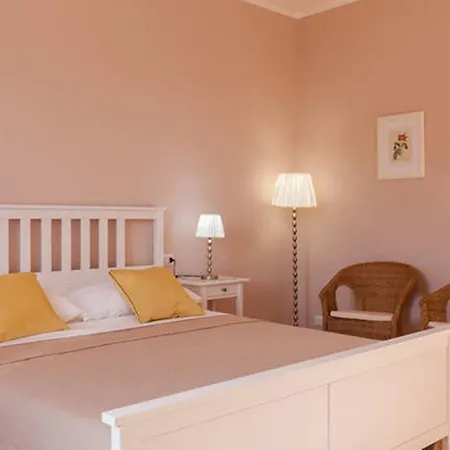 Candia House 50 Bed & Breakfast 3*