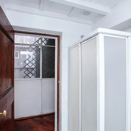 Pantheon Square Family Apartment *