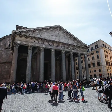 Apartment Pantheon Square Family Rome