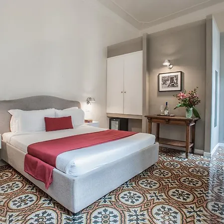 Terrace Pantheon Relais 4*