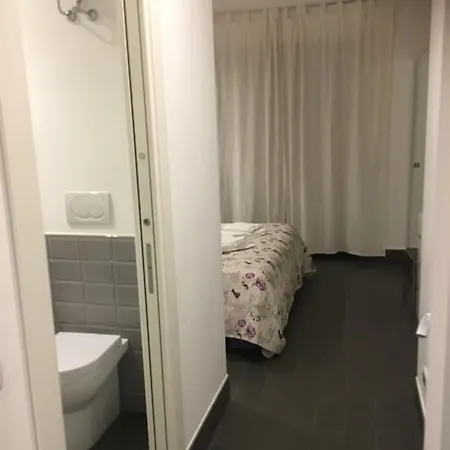 My Purple Apartment In The Center Of Rome