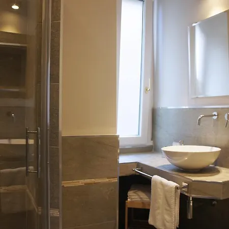 Bed & Breakfast Roman Suite Guest House *