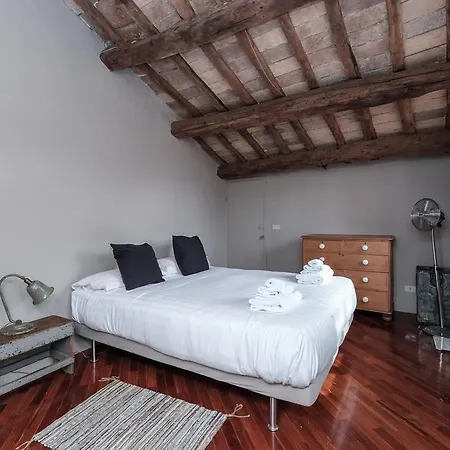Piazza Navona Artist Loft