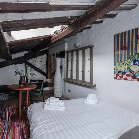 Piazza Navona Artist Loft