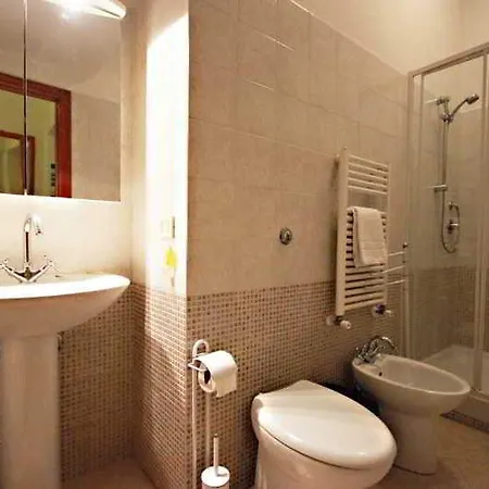 Hotel Ota Trevi Foutain Rome