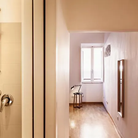 Apartment Trasteverehome - Paglia House Of 17Century In Trastevere Rome
