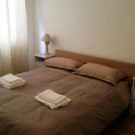 Vatican House דירה