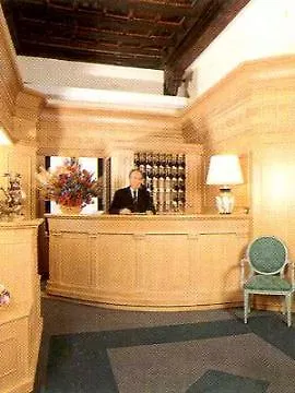 招待所 阿拉帕斯酒店 2*