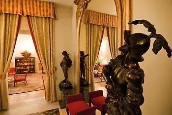 Due Torri Hotel