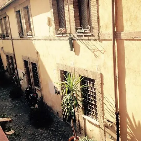 Apartment Colosseum By Serena