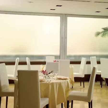 Hilton Garden Claridge